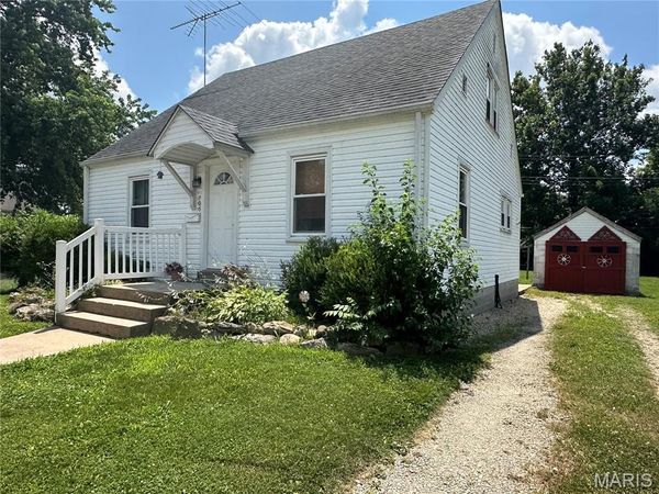 706 E Apple Avenue , Owensville, MO 65066