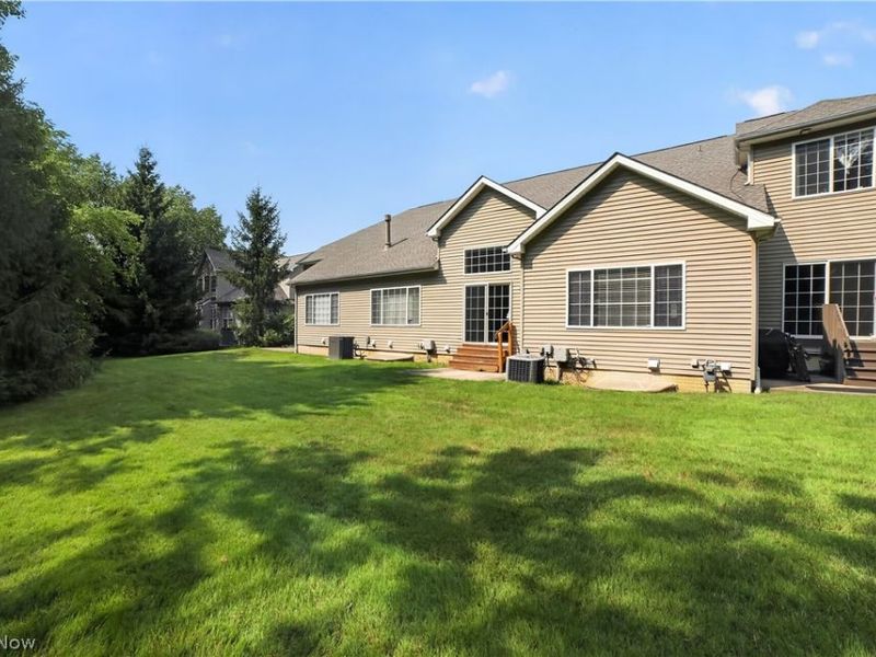 29361 Hummingbird Circle, Westlake, OH 44145 Photo 24