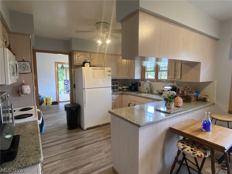 8292 Ravenna Avenue, Louisville, OH 44641 Photo 4