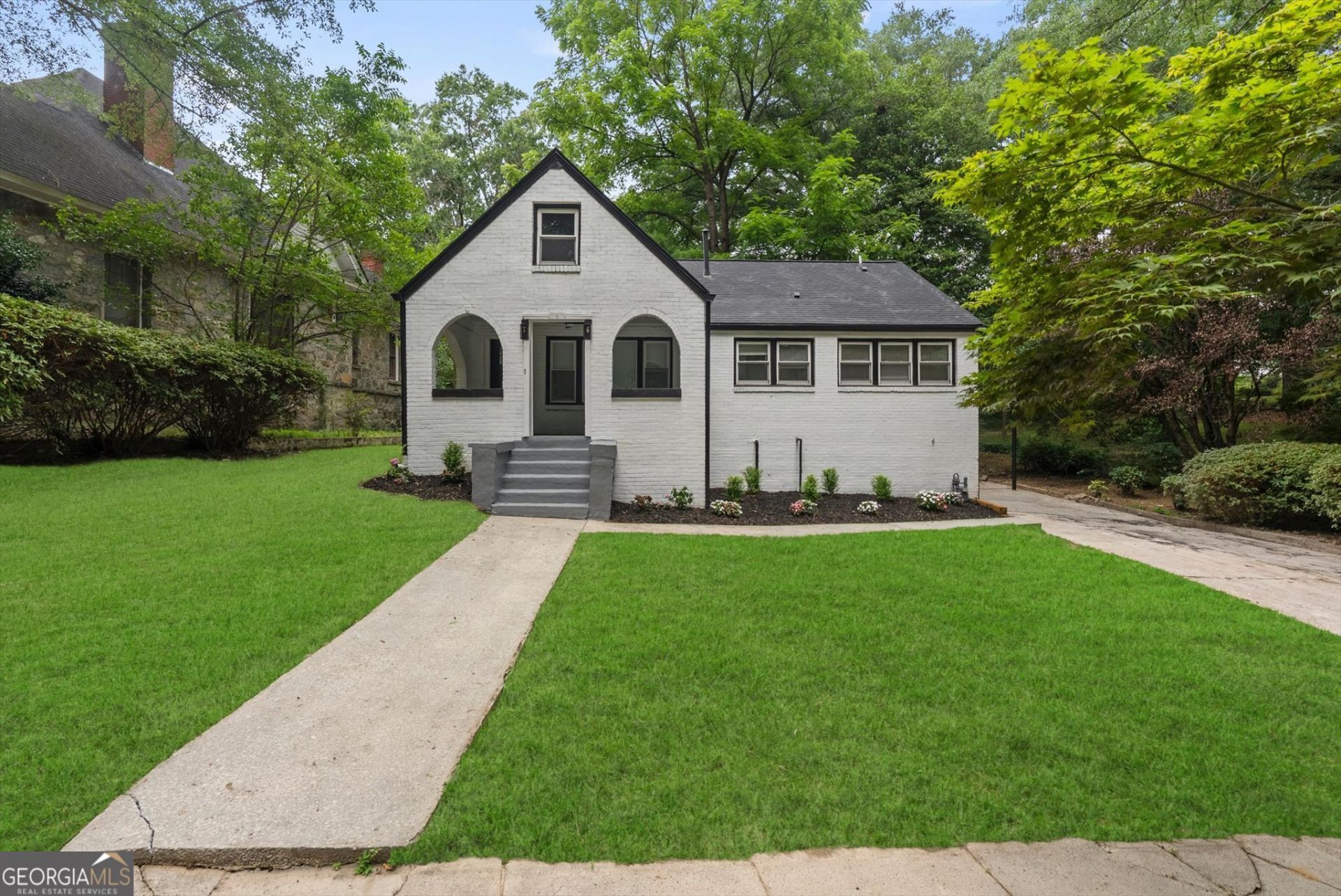8 Edwin Place Nw, Atlanta, GA 30318 Main Photo