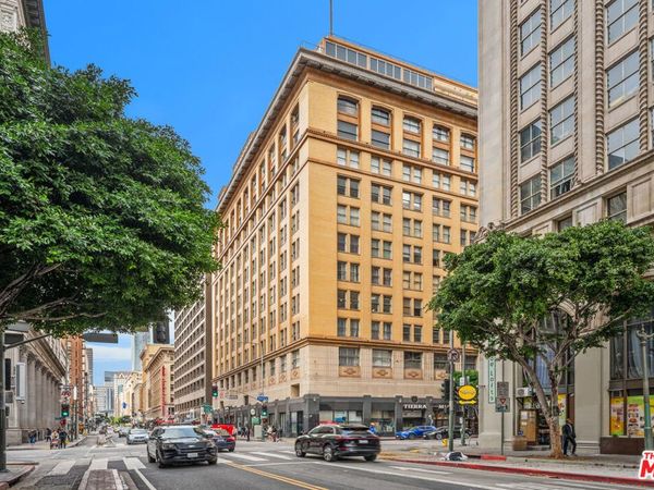 215 W 7th Street, Unit 1404, Los Angeles, CA 90014