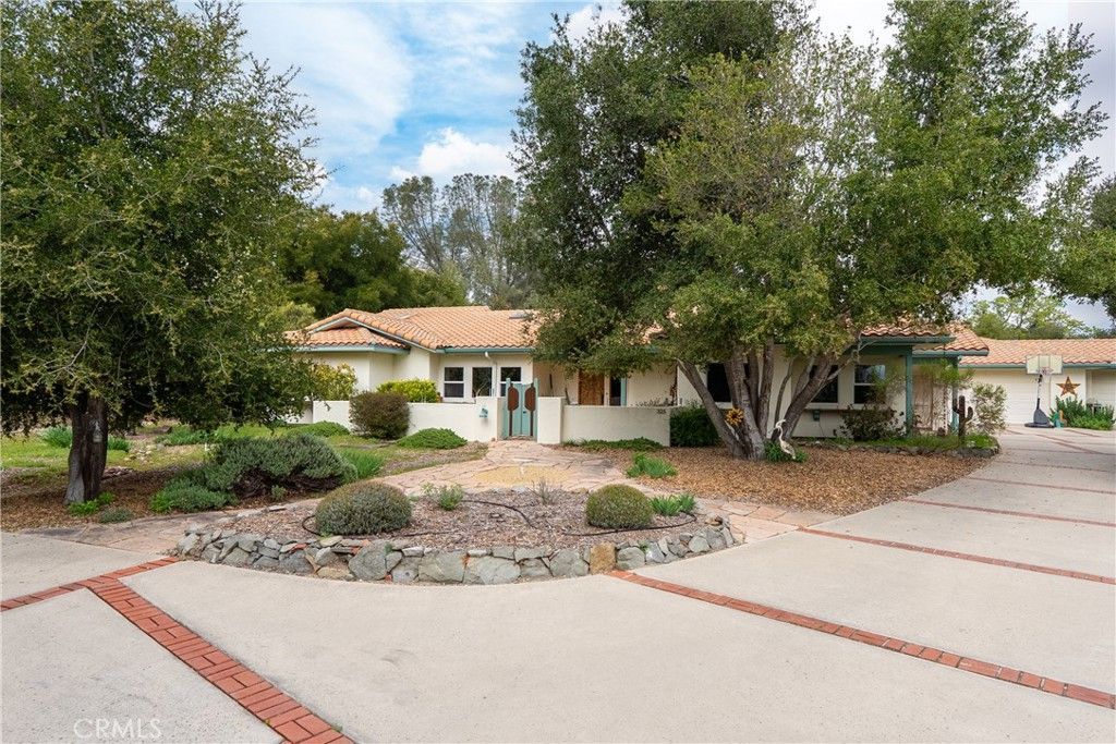 325 Conover Lane, Templeton, CA 93465 Main Photo