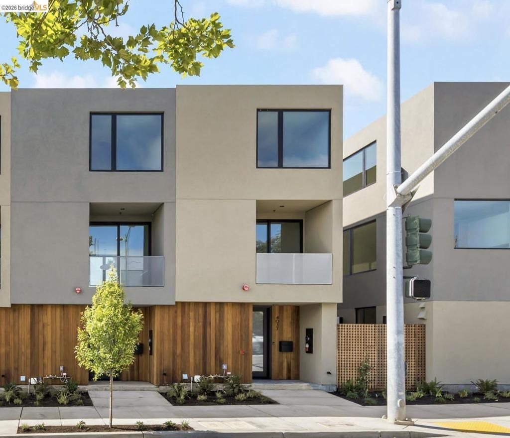 4037 Park Blvd, Oakland, CA 94602 Main Photo
