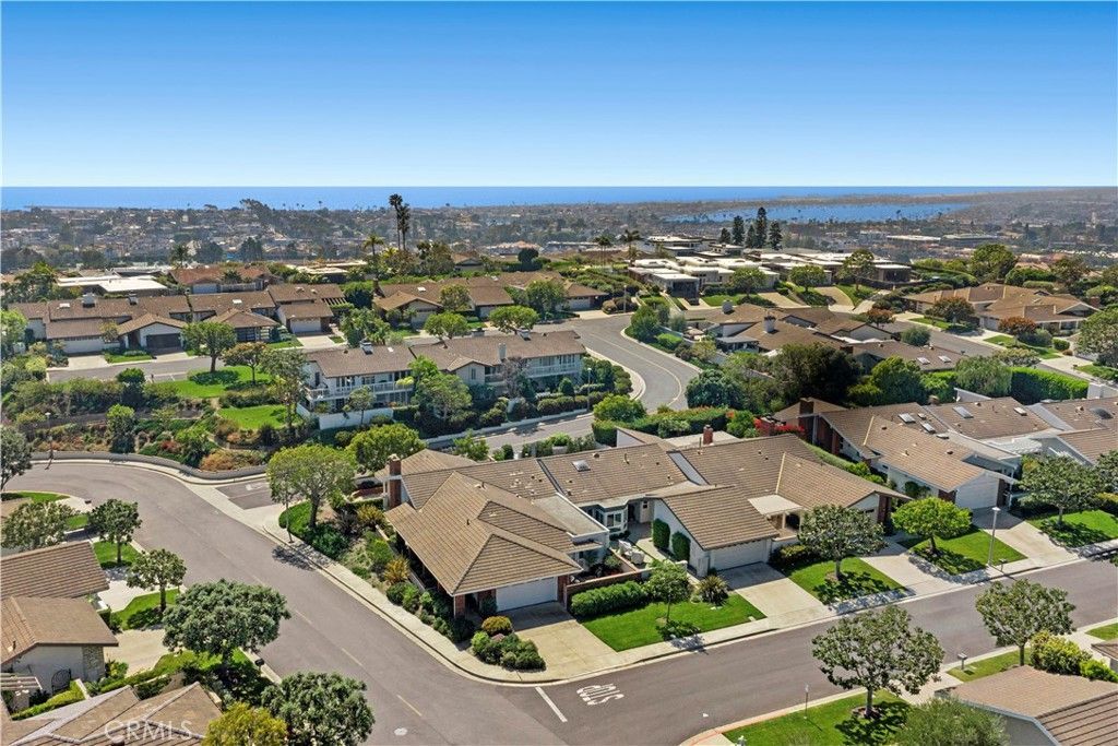 11 Seafaring, Corona del Mar, CA 92625 Main Photo