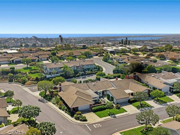 11 Seafaring, Corona Del Mar, CA 92625
