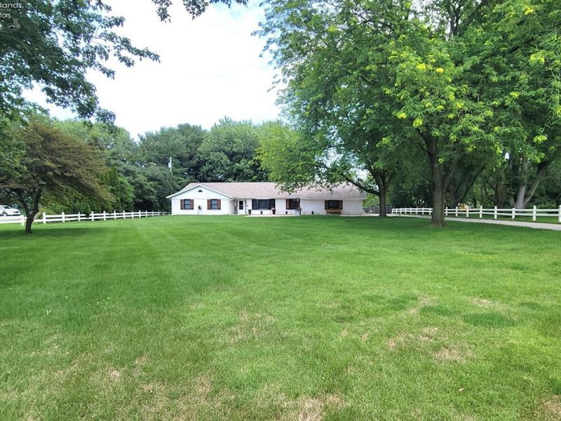 4612 Columbus Avenue, Sandusky, OH 44870 Photo 2