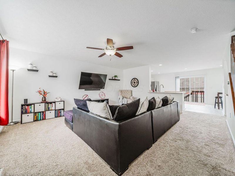 6186 Needletail Road, Unit 66, Columbus, OH 43230 Photo 3