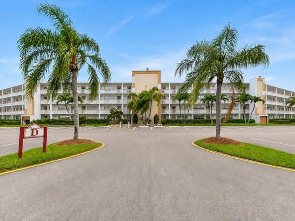 1069 Cornwall D, Boca Raton, FL 33434