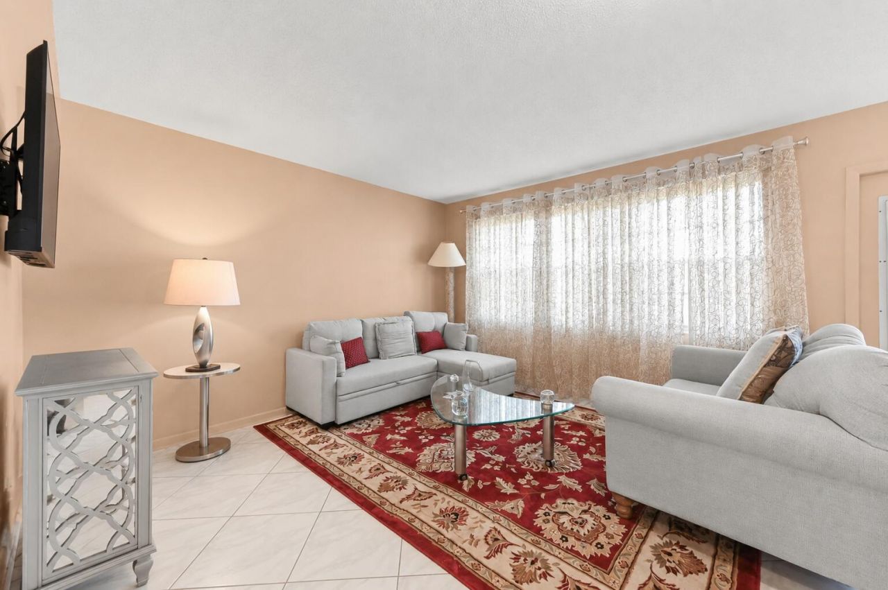 1069 Cornwall D, Boca Raton, FL 33434 Photo