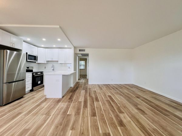 5 Hastings A, West Palm Beach, FL 33417