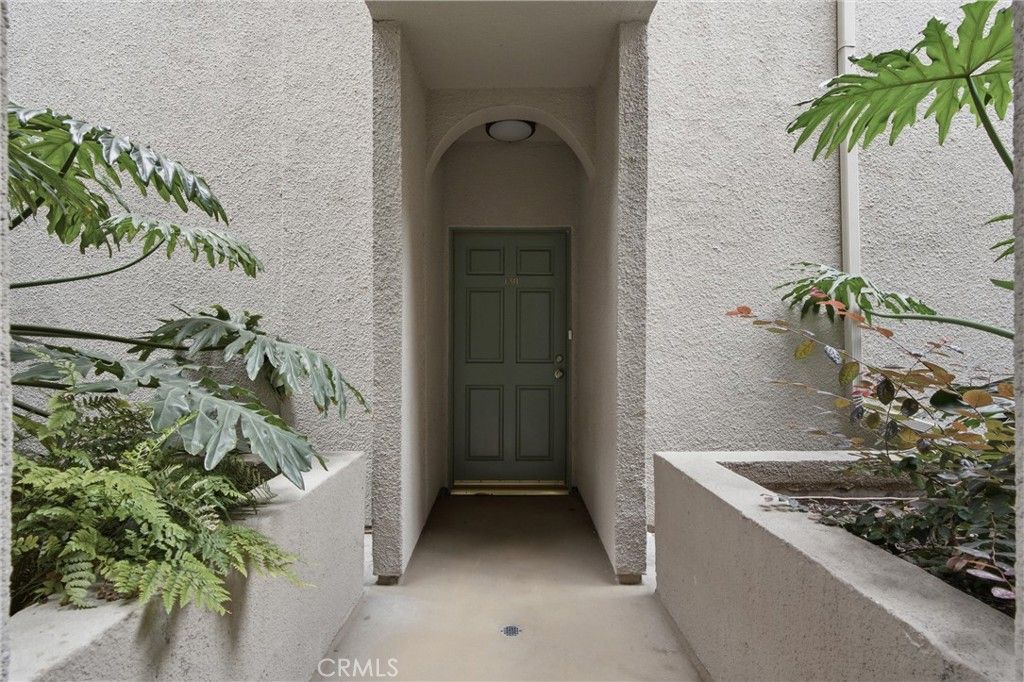555 Maine, Unit 130, Long Beach, CA 90802 Main Photo