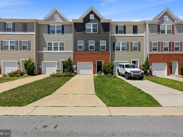 185 DREXEL COURT, MARTINSBURG, WV 25404