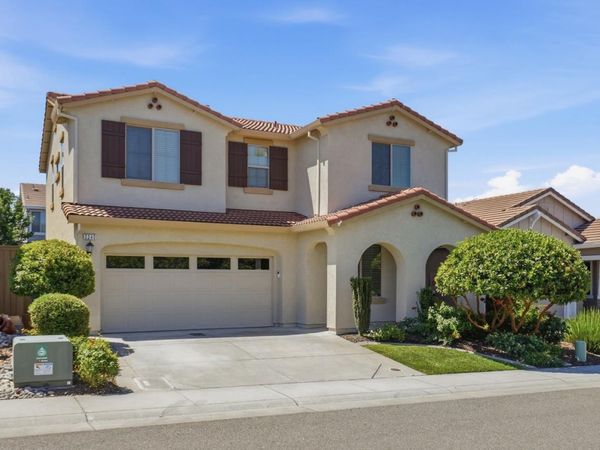 2240 Ranch View Dr, Rocklin, CA 95765