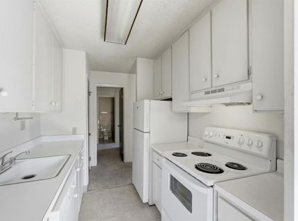 873 Woodside Ln #12, Unit 12, Sacramento, CA 95825 Photo