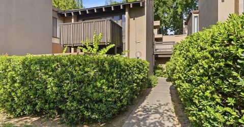 873 Woodside Ln #12, Unit 12, Sacramento, CA 95825 Photo