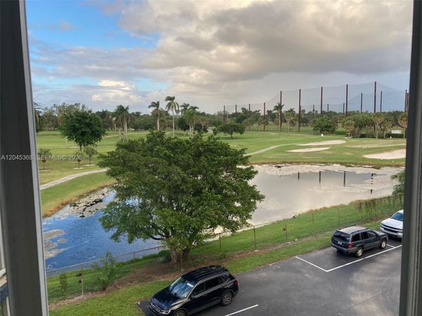 6995 NW 186th St , Unit E403, Hialeah, FL 33015