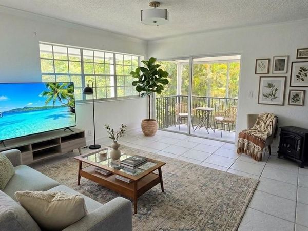1431 S 14th Ave, Unit 217, Hollywood, FL 33020