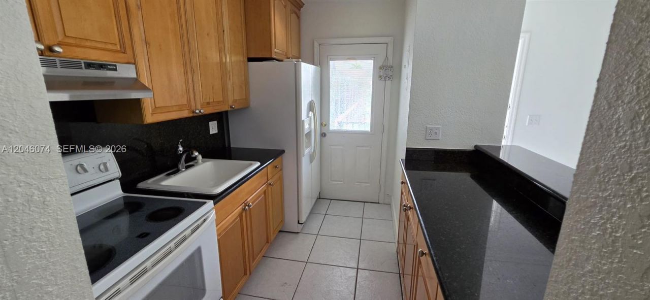 1431 S 14th Ave, Unit 217, Hollywood, FL 33020 Photo