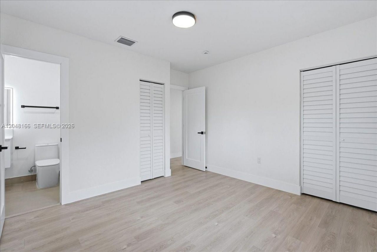 19531 NW 1st Pl , Miami Gardens, FL 33169 Photo