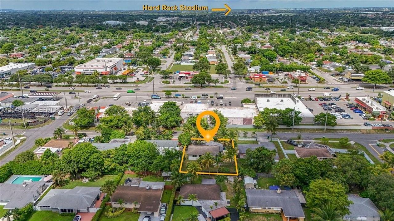 19531 NW 1st Pl , Miami Gardens, FL 33169 Photo