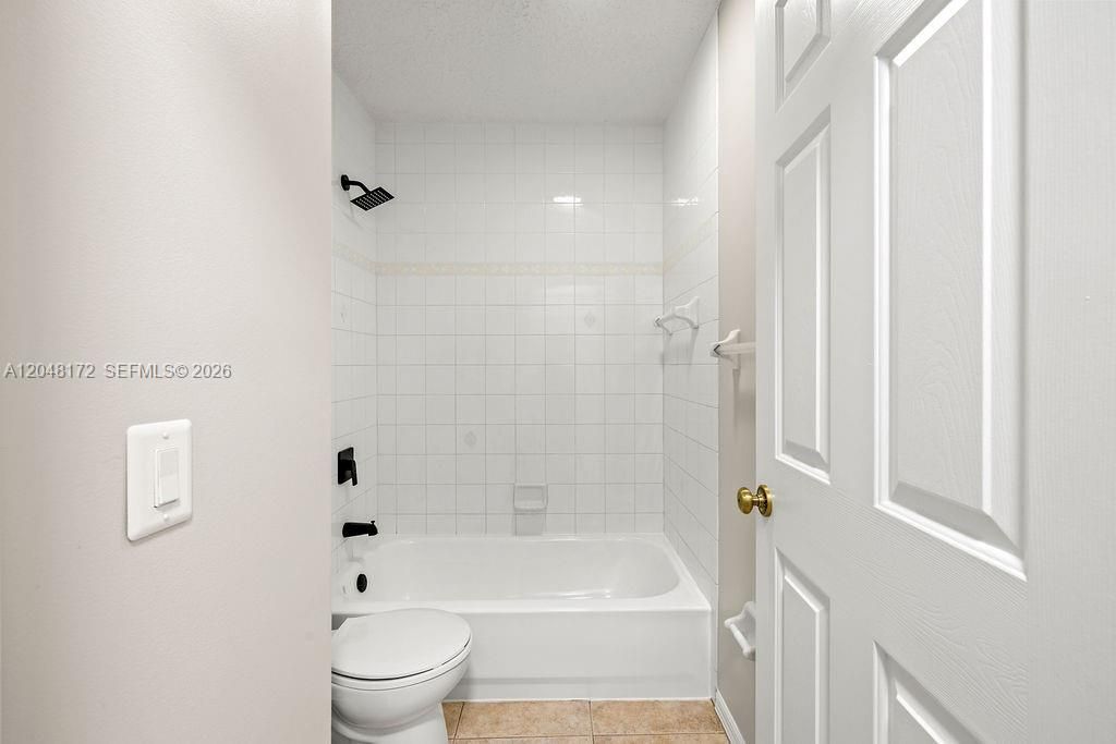 1542 N Lawnwood Cir , Unit 37D, Fort Pierce, FL 34950 Photo