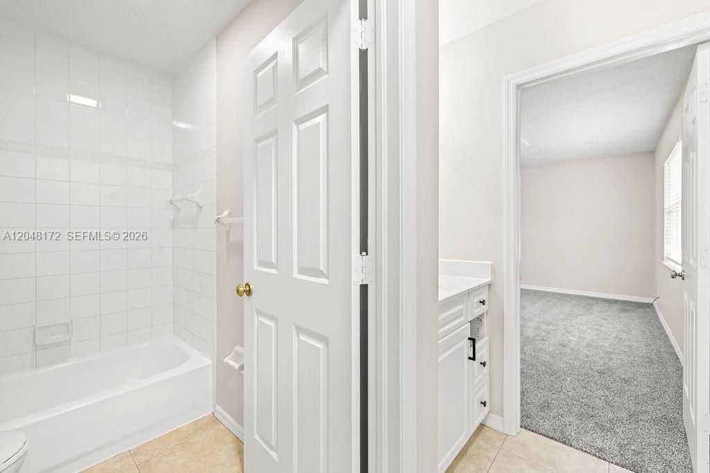 1542 N Lawnwood Cir , Unit 37D, Fort Pierce, FL 34950 Photo