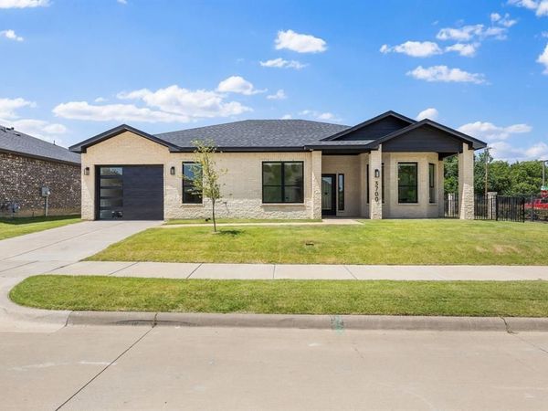 3700 Creek View Drive, McKinney, TX 75071