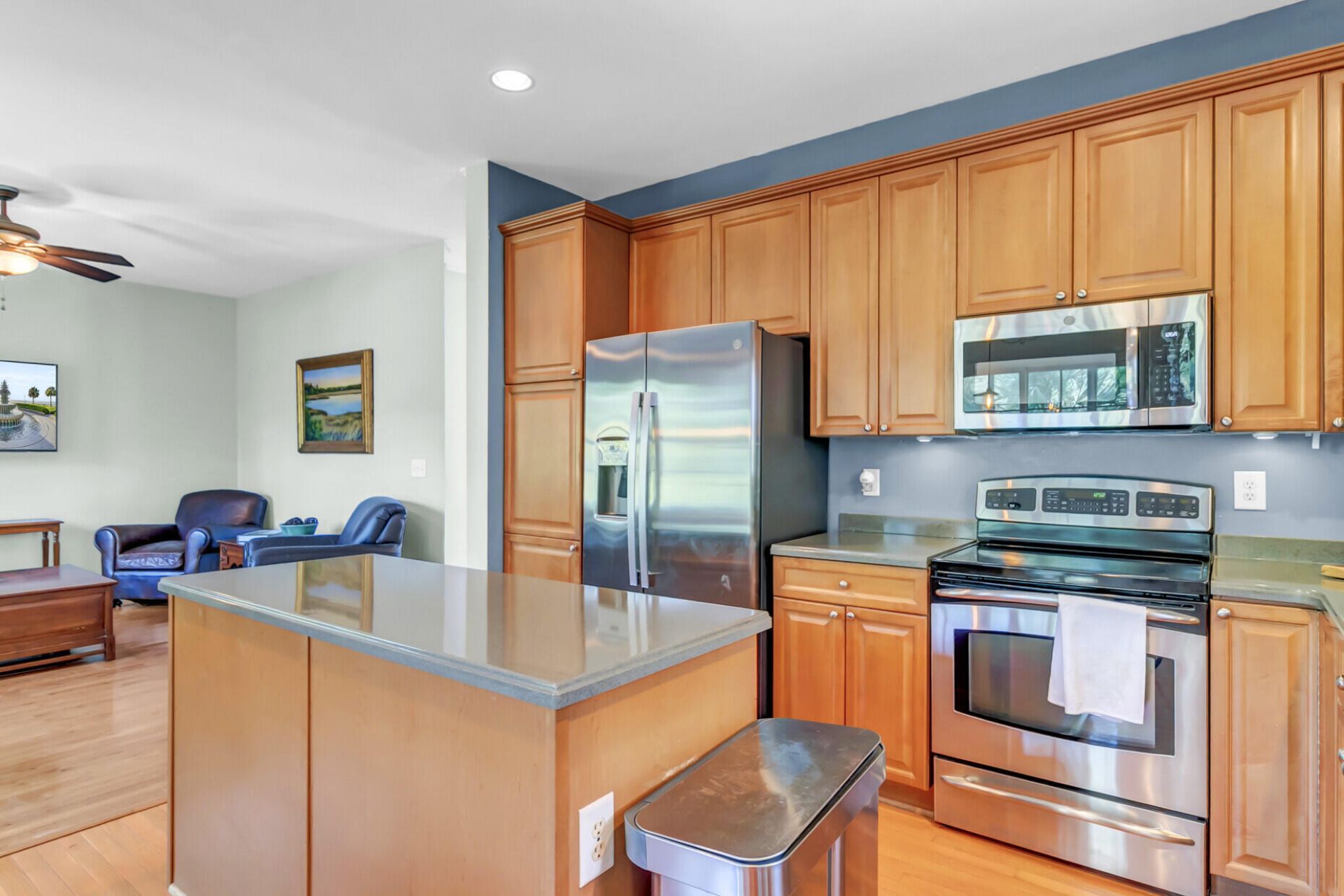 3108 Sonja Way Photo 16
