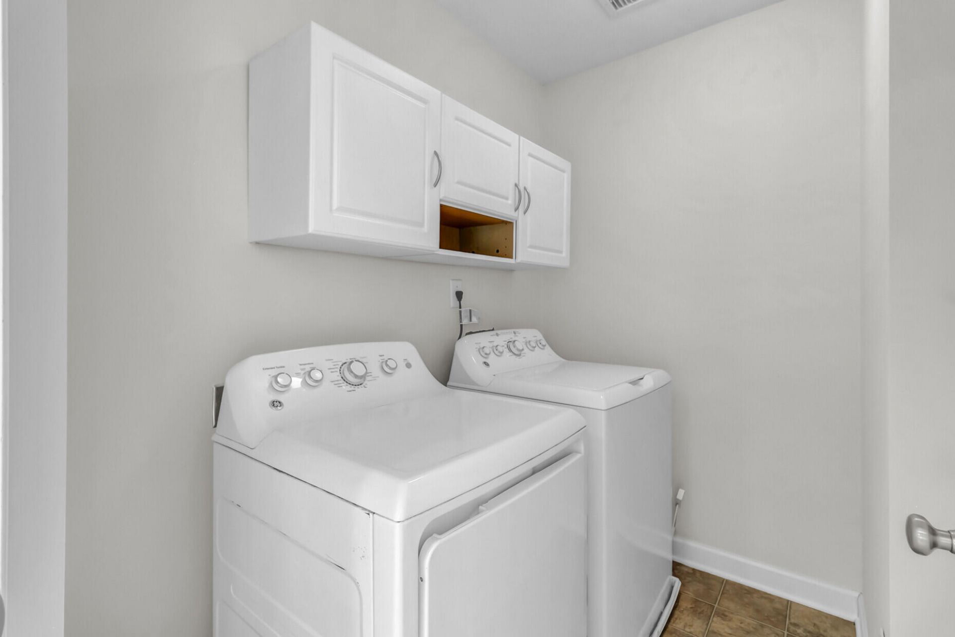 3108 Sonja Way Photo 27