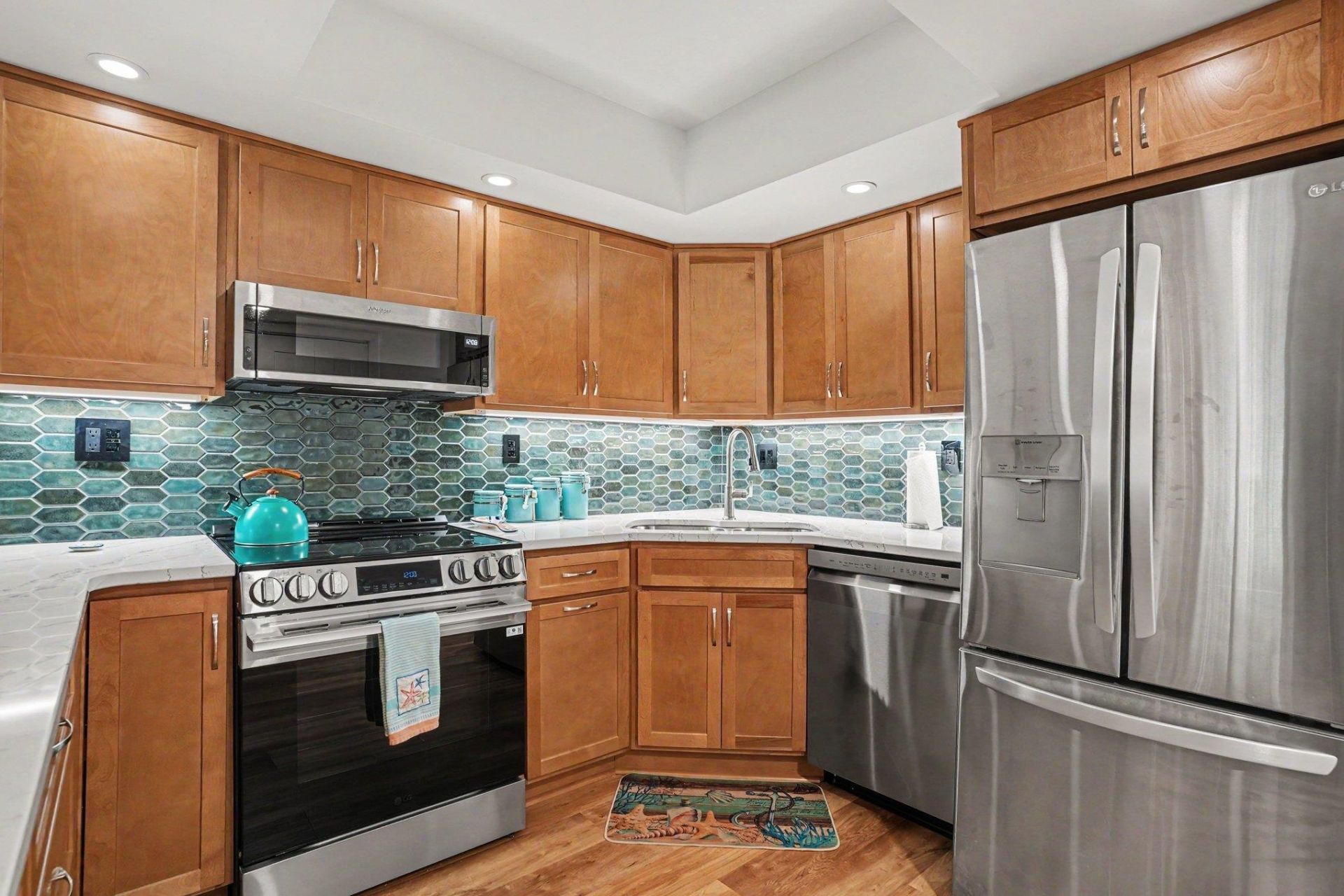 7601 N Ocean Blvd.  Photo 11