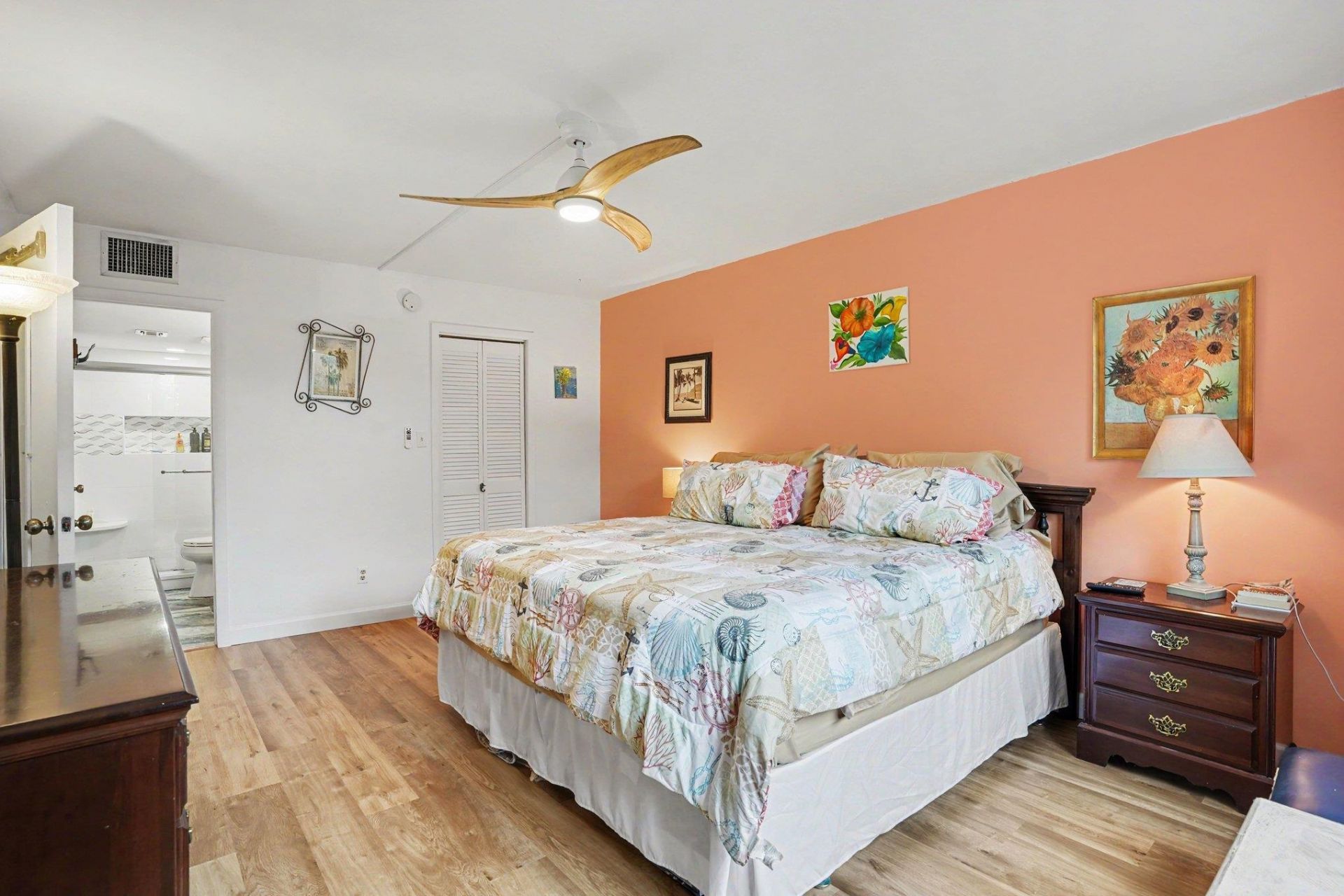 7601 N Ocean Blvd.  Photo 22