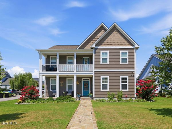 208 Bogue Harbor Court, Newport, NC 28570