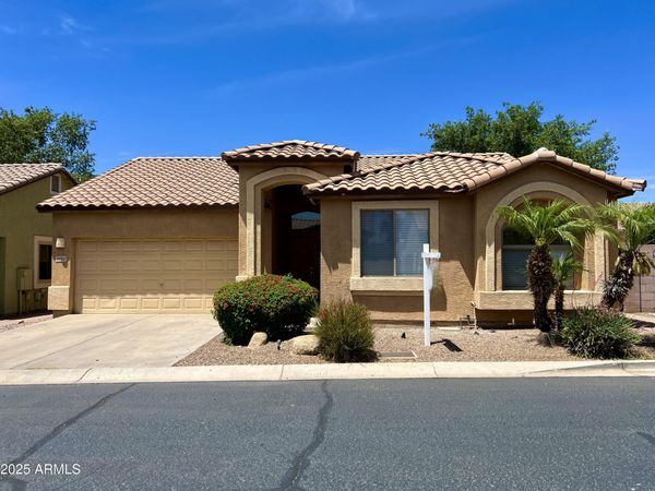 8952 E CRESCENT Avenue, Mesa, AZ 85208
