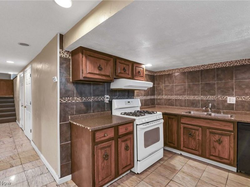 1738 Coes Post Run, Westlake, OH 44145 Photo 25
