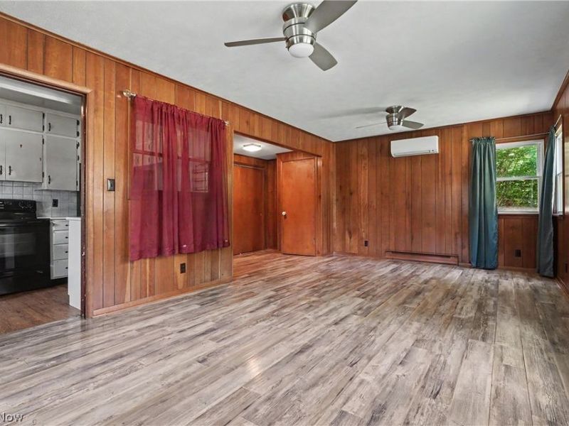 10528 Country Club Lane, Deerfield, OH 44449 Photo 18