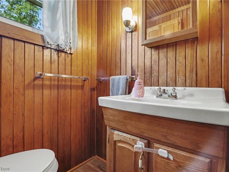 10528 Country Club Lane, Deerfield, OH 44449 Photo 21