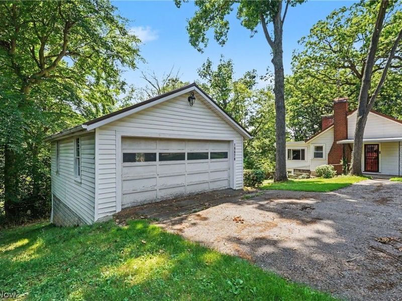 10528 Country Club Lane, Deerfield, OH 44449 Photo 35
