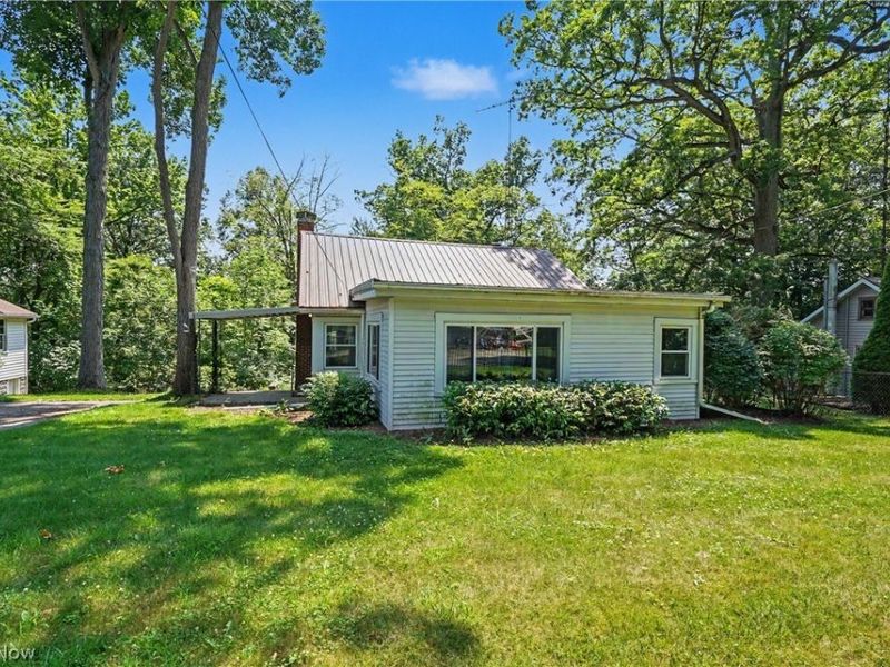 10528 Country Club Lane, Deerfield, OH 44449 Photo 39