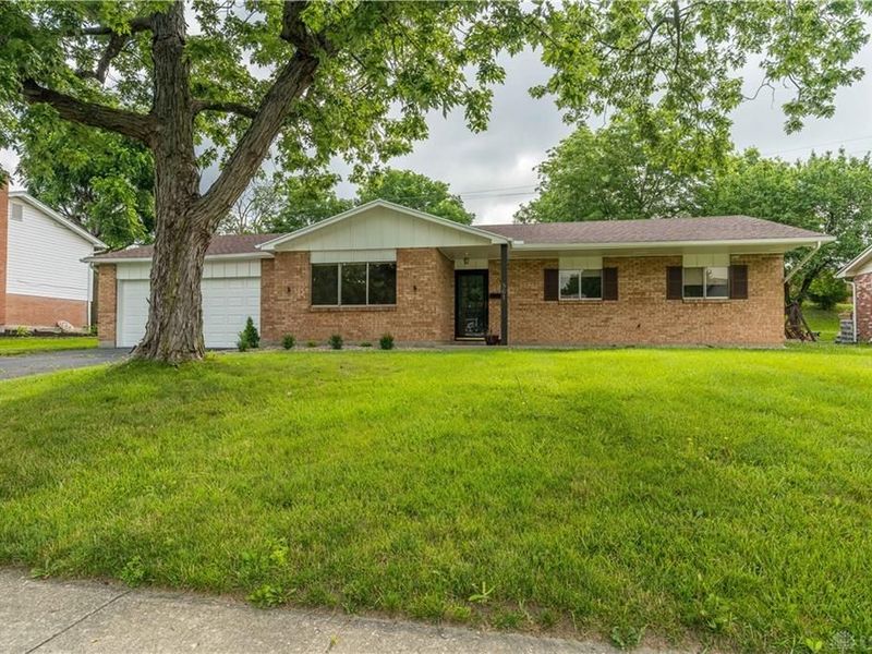 861 Kenbrook Drive, Vandalia, OH 45377 Photo 2