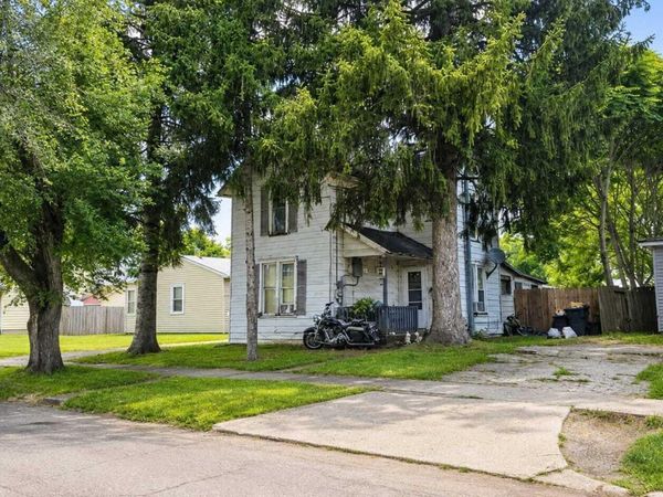 242 N Grand Avenue , Marion, OH 43302