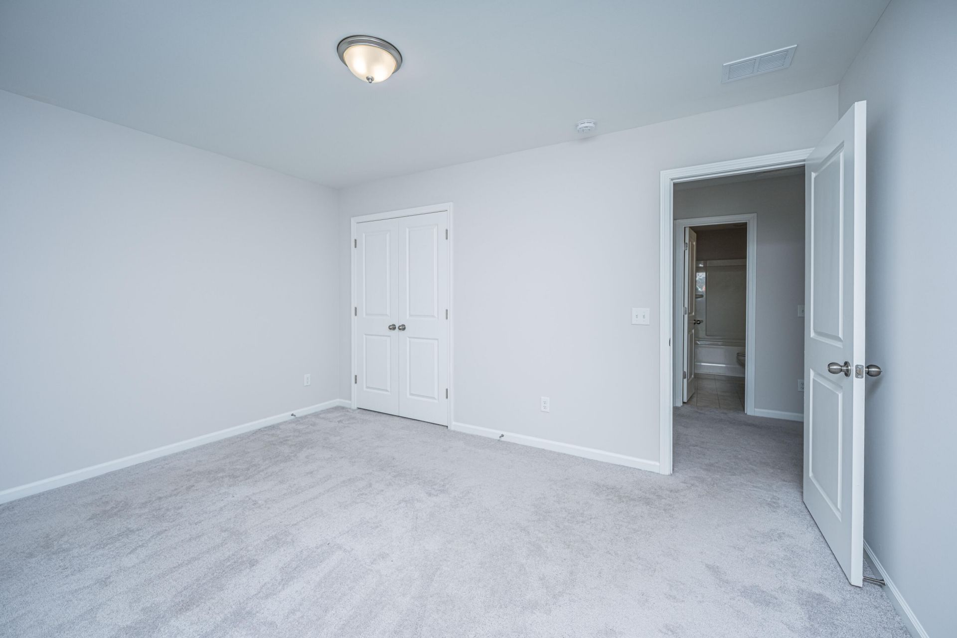 2903 Siebold Drive Photo 13