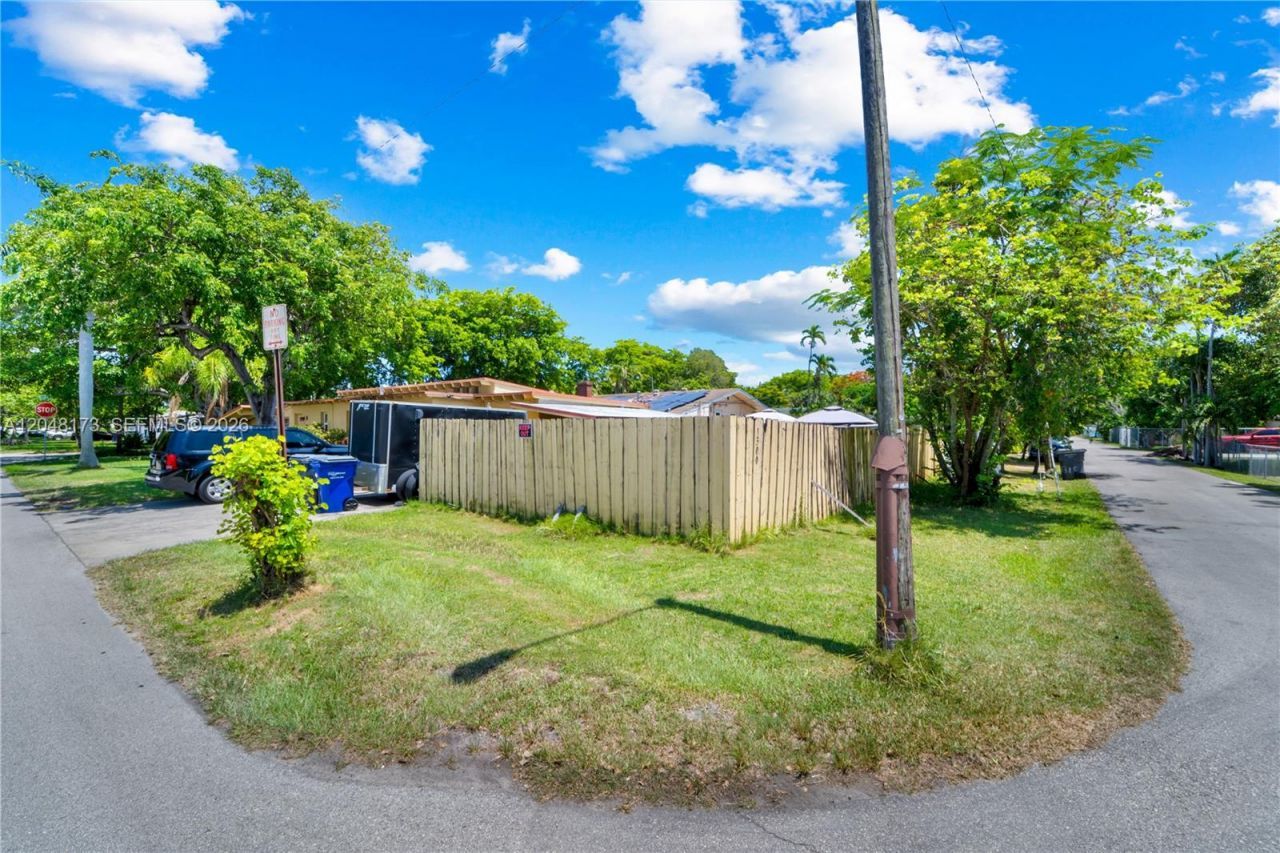 1300 S 20th Ave , Hollywood, FL 33020 Photo