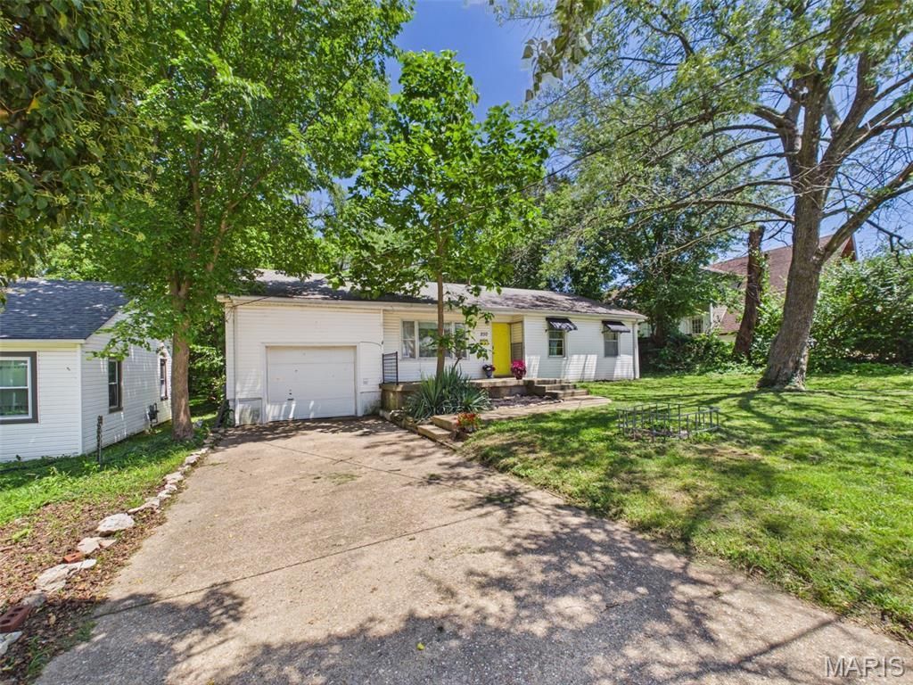 250 Sherman Street, Lebanon, MO 65536 Main Photo