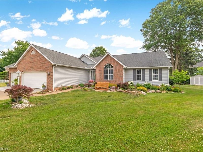 3862 Lorwood Street NW, Massillon, OH 44646 Photo 2
