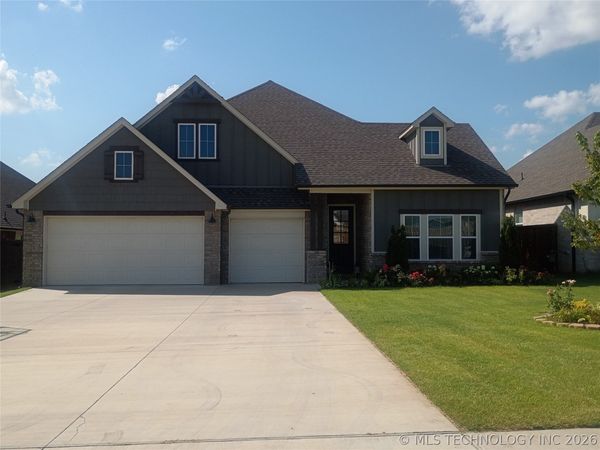 2057 E 130th Street S, Jenks, OK 74037