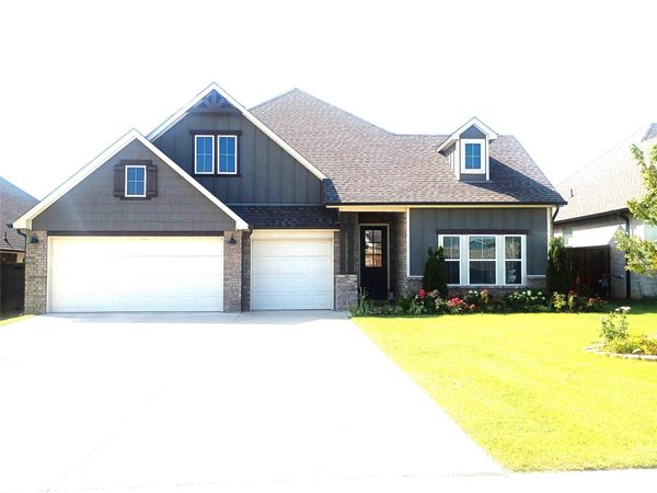2057 E 130th Street S, Jenks, OK 74037