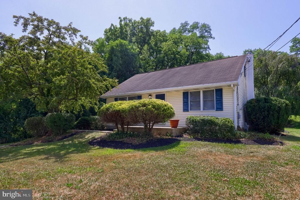 160 Buch Avenue, Lancaster, PA 17601 Main Photo