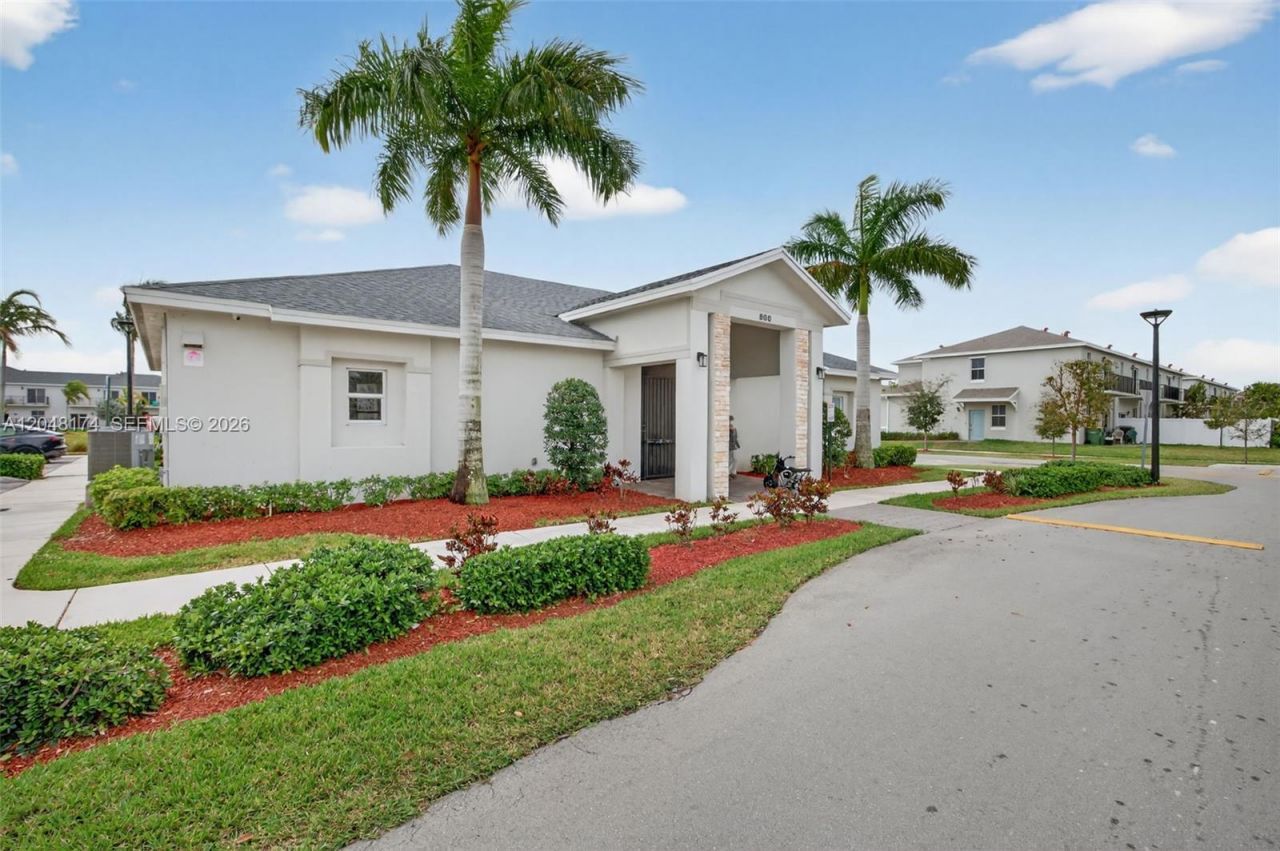 826 SE 17th St , Homestead, FL 33034 Photo