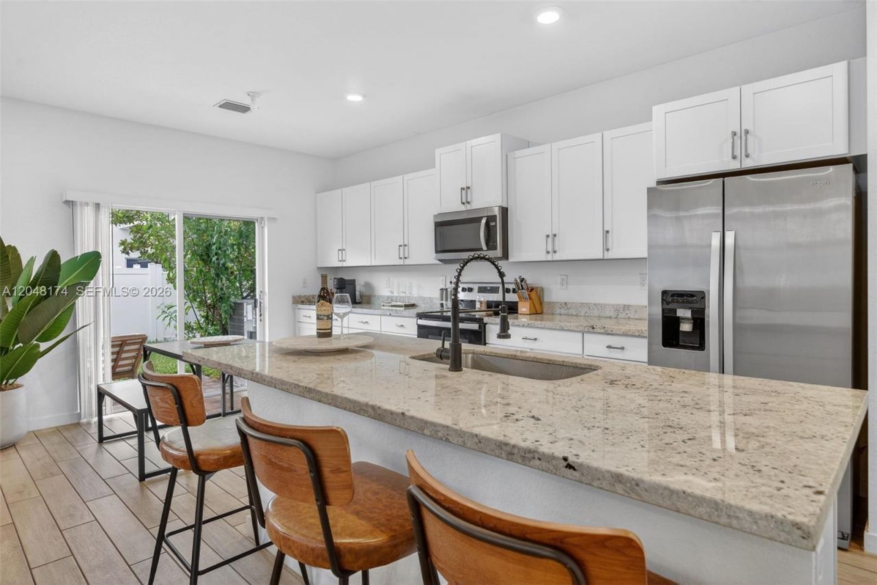 826 SE 17th St , Homestead, FL 33034 Photo