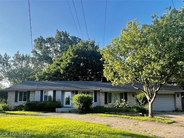 2103 Virginia Drive, Troy, MI 48083